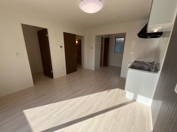 ジュルズールーの物件内観写真